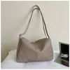 Bolsa Boston simple de gran capacidad para mujer, nueva bolsa de hombro casual vintage 2026 para salidas diarias y bolsa de mano para ir al trabajo
