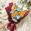 Ramos de Flores Trenzadas Hechos a Mano con Bloques de Color Retro, Ramos Creativos de Mano para Sorpresas Navideñas y de Cumpleaños, Disponibles para Venta al por Mayor