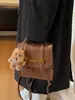 Mochila de Mano Retro de Alta Calidad para Mujer Otoño e Invierno 2026 Nueva Bolsa de Viaje para Estudiantes Bolso Cruzado Versátil de un Solo Hombro