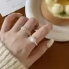 Anel de Coração com Renda Escovada para Mulheres, Design Doce de Nicho Ins Coreano, Sensação de Alto Padrão, Empilhável, Anel Único e Estiloso