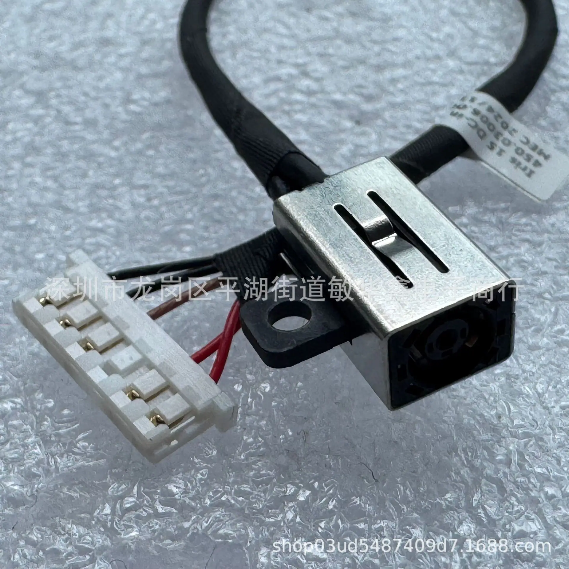 9663B4240DE1DAA7201E03E32D37F3