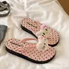 Chinelos fofos, modernos e populares para mulheres, novo estilo de verão, com sola grossa, versáteis, casuais, confortáveis, antiderrapantes, sapatos de praia