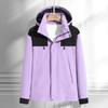 Nueva chaqueta para pareja para exteriores para hombre cortavientos impermeable transpirable holgada deportiva casual chaqueta con logo estampado