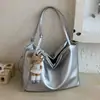 Bolsa de Ombro Transversal para Axila 2026 Novo Estilo Simples Bolsa Tote Estudante Versátil Grande Capacidade Bolsa de Ombro Transversal