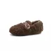 Sapatos Peludos para Meninas 2026 Inverno Novos Sapatos Infantis Menina Princesa Sapatos de Algodão Duplo com Lã Mocassins de Bebê