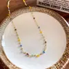 2026 Novo Colar Colorido com Contas de Cristal para Mulheres Design de Nicho Sensação de Alto Padrão Corrente para Clavícula Colar Dopamina Simples
