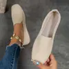 Nuevos zapatos planos casuales de punto volador para mujer, sin cordones, puntera cuadrada, verano, talla grande, comercio exterior europeo y americano 2024