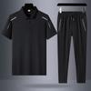 Traje deportivo de verano para hombre de mediana edad, informal, de seda de hielo, fino, de manga corta, polo, camiseta y pantalones cortos, talla grande, de secado rápido, traje de tres piezas