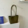 Bolsa casual estilosa de grande capacidade 2026 novo modelo bolsa de ombro casual bolsa de axila padrão trançado bolsa sacola para o dia a dia