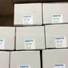 Cilindro Festo DNC-80-140-PPV-A-90K8-R8/dnc-80-140-PPV-A-90K8-R8