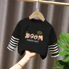 Camiseta de Algodão Puro de Manga Longa Infantil para Primavera e Outono, Nova Camiseta Estilosa com Desenho para Meninos, Camiseta Tendência Versátil para Bebês Meninos