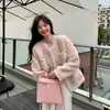 Chaqueta Corta Casual de Invierno 2025, Versátil, Cómoda, Amigable con la Piel, de Calidad que Mejora el Aspecto, Estilo Chanel, Moderna