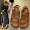 Sandálias de novo estilo femininas para uso externo de verão cor sólida bico aberto velcro sandálias baixas sandálias de praia à beira-mar