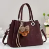 Bolsa Transversal Casual para o Dia a Dia Bolsa de Mão Tendência Retrô com Toque de Luxo Bolsa Feminina 2026 Nova Moda Bolsa de Ombro Único
