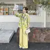 Conjunto de Duas Peças Estilo Resort com Camisa Floral e Calça Wide Leg para Mulheres 2026 Primavera e Outono Nova Moda Jovem Emagrecedor