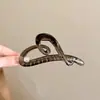 Elegante pinza de garra floral para peinado semi-recogido, nuevo modelo 2026 para mujer, pinza de tiburón de tamaño mediano para la parte trasera de la cabeza, accesorio para el cabello