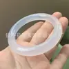 Pulsera de Calcedonia Luna Blanca para Mujer, Pulsera de Ágata Hielo Blanco Gelatina de Lichi, Mismo Estilo que en Tiendas de Oro, Pulsera de Belleza de Barra Redonda, Pulsera Ding-Dang