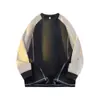 Camiseta Masculina de Manga Comprida com Gola Redonda e Linha Hasselblad Contrastante em Estilo Americano para Primavera e Outono, Marca da Moda, Solta, Casual, Tops Esportivos para Meninos