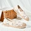 Zapatos de pescador de verano para mujer, zapatos de tela con encaje, estilo nuevo 2024, transpirables, sin cordones, suela suave, informales, de una sola capa.