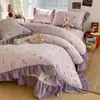 Conjunto de quatro peças de colcha de cama estilo princesa coreana com renda e veludo de leite, capa de edredom grossa e quente de inverno, conjunto de veludo coral