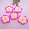 30mm Flor de Argila Macia Flor Plumeria Acessórios de Joia Fábrica Artesanal DIY Brincos de Viagem de Verão Colar Pingente Material