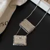 Collar Colgante Bolso Tejido con Cinta de Corazón Plateado Cadena Larga Diagonal para Sudadera Suéter Accesorio Único de Nicho para Mujer