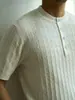 Camiseta tejida casual de manga corta para hombre estilo americano con cuello henley, estilo vintage de verano nuevo, top casual versátil