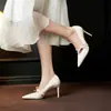 8000-2 Sapatos de Salto Alto Pontudos Femininos Salto Fino Couro Envernizado Laço Sapatos de Casamento Madrinha Temperamento Sapatos de Salto Único