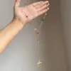 Colares Coloridos de Designer Únicos para Mulheres, Correntes de Clavícula Modernas e Elegantes, Acessórios de Pescoço Versáteis e na Moda Atacado