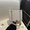 Tendência de Comércio Exterior Bolsa Tote Moderna e Estilosa de Grande Capacidade para Mulheres 2023 Nova Bolsa Tote Retrô Bolsa de Ombro Casual