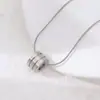 Moda Hip-Hop Transfronteiriça Europeia e Americana Colar Estiloso de Aço Titânio com Pingente Rotativo Galvanização Amiga do Ambiente a Vácuo Ouro 18K