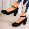 Sapatos de salto alto com fivela, salto bloco, bico redondo, tamanho plus size, estilo europeu e americano, novos, para a Primavera/Outono de 2026, sapatilhas de moda para exportação