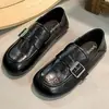 Sapatos baixos de couro estilo retrô britânico para mulheres, nova coleção de outono 2026, design slip-on, sola macia, mocassins Mary Jane