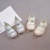 Tenis para Niña 2026 Verano Nuevo Estilo Huecos Transpirables Zapatos de Malla Simple para Niños Sandalias de Punta Cerrada de Moda Elegantes para Niña