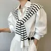 Xale Listrado Estilo Coreano para Mulheres, Adequado para Combinar com Camisas, Versão Fina para Primavera e Verão, Xale de Tricô Tendência para Ambientes com Ar Condicionado