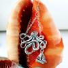 Populares en Amazon de Europa y América aretes de sirena del mito nórdico, Kraken, pulpo demonio gigante devorando barco marino, aretes de ballena
