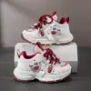 Zapatos Dad para Niñas Primavera 2026 Nuevos Zapatos Deportivos para Niños de Doble Malla Zapatos de Correr Suaves de Dibujos Animados para Niñas Zapatos de Estudiante