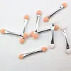 Fábrica direta cabeça única / cabeça dupla sombra pincel maquiagem pequenos acessórios pincel cabeça dupla esponja sombra pincel ferramentas de maquiagem