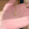 Collar de Corazón de Diamante con Brillo Dorado que Hace Palpitar el Corazón 2026 Nuevo Lujo Ligero Exquisito Retro Estilo Suave Cadena para Clavícula Personalizado