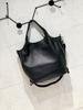 Bolso de piel auténtica para mujer, bolso de mano de piel de vaca de primera capa, moderno bolso de nicho con un solo hombro, bolso grande bajo el brazo, nuevo bolso informal para mujer.