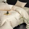 Conjunto de cama luxuoso e de alta qualidade para outono/inverno, espesso, 100% algodão, quatro peças, incluindo um lençol de algodão puro, uma fronha de colcha jacquard e uma colcha quente