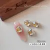 Lujo Ligero K9 Champagne Apilado Decoraciones de Uñas con Pedrería Cristal Ardiente Dulce de Roca Cuadrado Gordo Huevo de Paloma Sin Base Portavasos Accesorios de Bola de Pedrería
