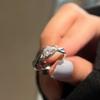 Anillo de compromiso para mujer con diamantes brillantes engastados en seis garras, moda de San Valentín, temperamento de lujo ligero, accesorios de joyería del mismo estilo que los de ancla