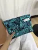 Venta al por mayor de productos en stock de comercio exterior: Bolsa de Cosméticos Hoja de Arce Estilo Bosque, Bolsa Portátil para Guardar Cuidado de la Piel, Bolso de Mano de Viaje, Bolsa de Lona