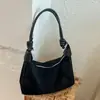Bolso Cruzado Retro Transfronterizo para Mujer 2026 Nuevo Simple Versátil Gamuza Felpa Forma de Empanada Gran Capacidad Bolso de Hombro Único
