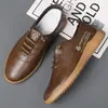 Nuevos Zapatos de Hombre 2025 Diarios de Viaje de Negocios Zapatos de Cuero Suela Suave Cuero Suave Slip-On Zapatos Casuales Más Fáciles de Combinar Zapatos Planos