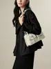 Trench coat curto estilo britânico retrô com gola com lapela e cordão, uma peça atemporal para mulheres, nova coleção de outono