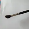 Brocha de Maquillaje, Brocha para Sombras de Nariz con Punta de Dedo, Brocha para Sombras de Contorno, Brocha Angulada para Difuminar, Brocha de Maquillaje Angulada, Brocha Suave para Contorno