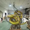 Escultura de Cinta Bicolor Grande de Acero Inoxidable, Adorno de Metal con Acabado Espejo, Decoración de Arte para Paisajismo para Salas de Exhibición de Bienes Raíces, Personalizable