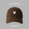 Gorra de Béisbol Bordada con Corazón para Mujer, Gorra Versátil de Estilo Coreano con Visera Suave que Hace que la Cara Parezca Más Pequeña, Sombrero de Sol para Parejas para Hombres y Mujeres